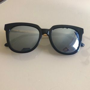 Mujosh sunglasses - silver reflective lens